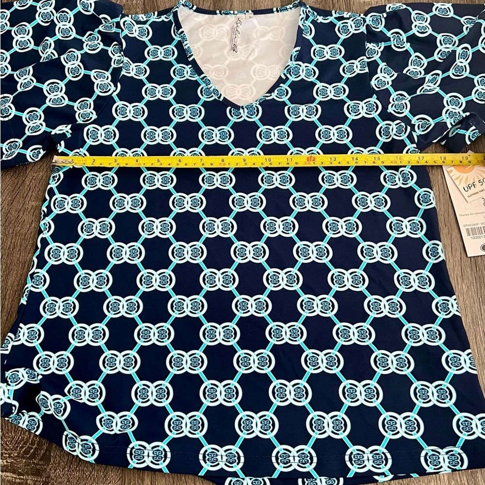 Lulu B Cooling UPF 50 Top Navy Aqua Geo Print Size Small NWT NEW with tags sm s‌ - Picture 3 of 12